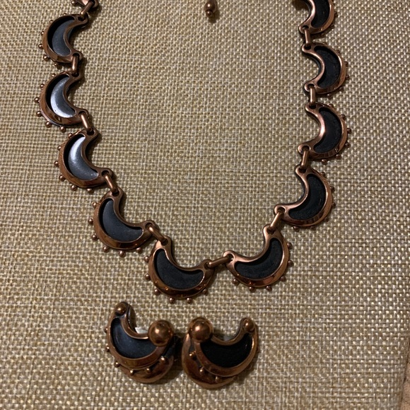 Matisse Renoir Jewelry - Vintage Matisse Renoir copper and enamel set.